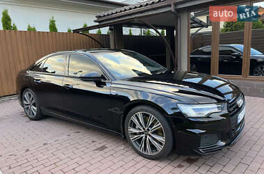 Седан Audi A6 2022 в 