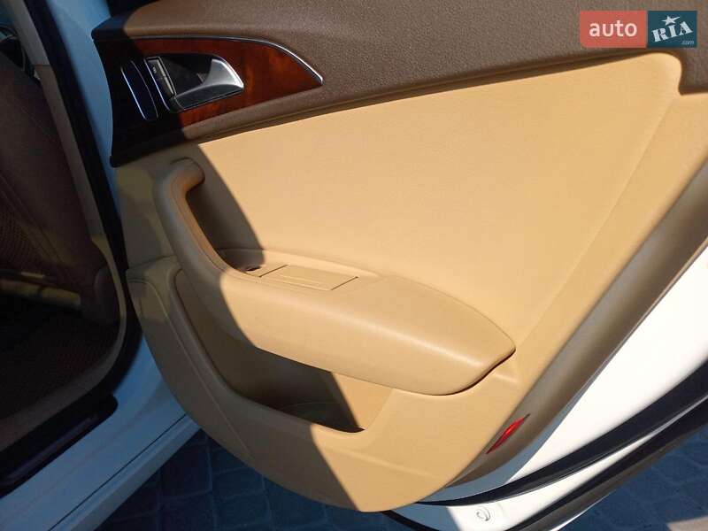 Седан Audi A6 2014 в Львове