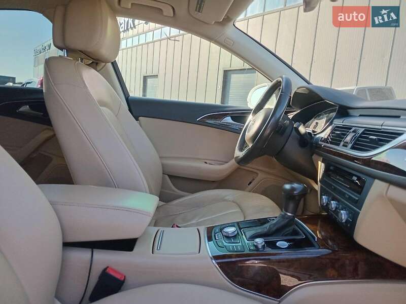 Седан Audi A6 2014 в Львове