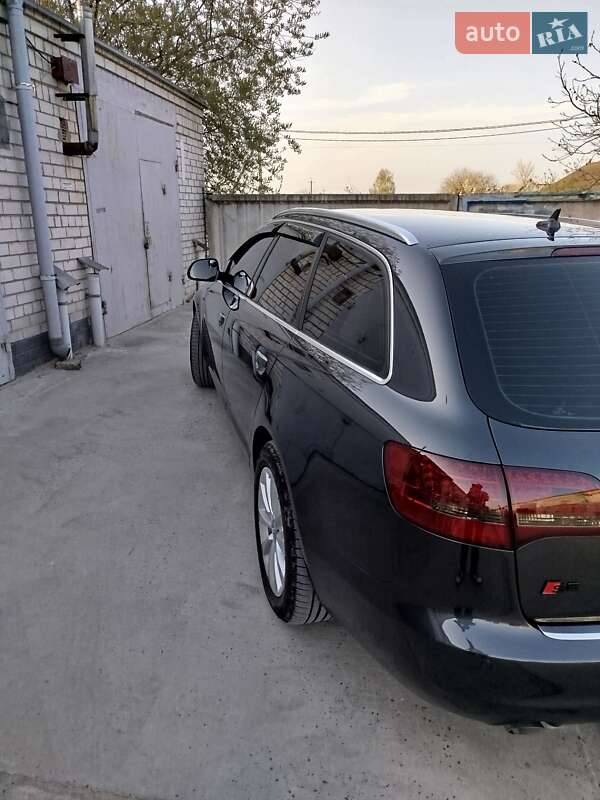 Універсал Audi A6 2011 в Вараші