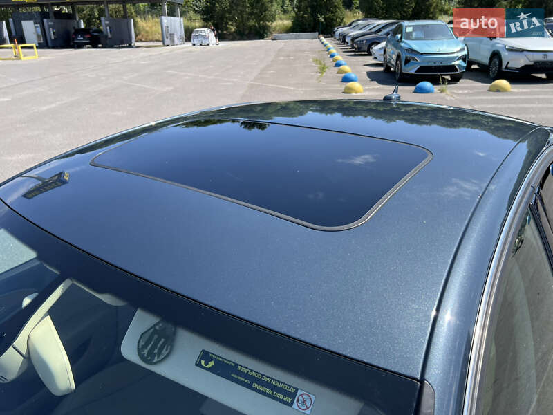 Седан Audi A6 2012 в Львове