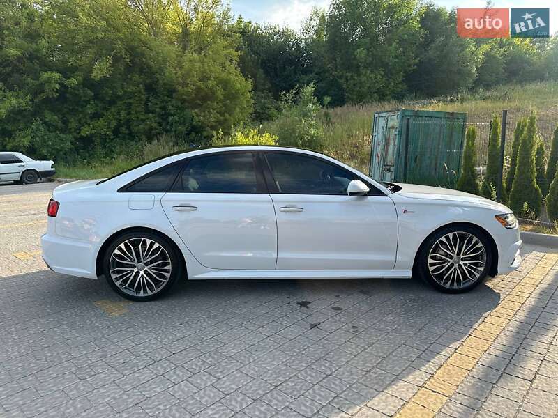 Седан Audi A6 2015 в Львове