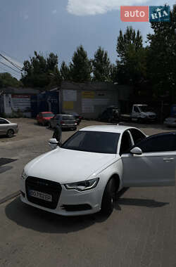 Седан Audi A6 2012 в 