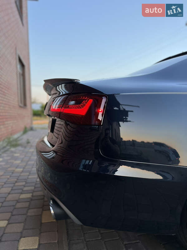 Седан Audi A6 2014 в Киеве