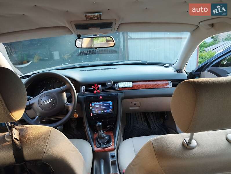 Седан Audi A6 2000 в Глухове