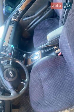 Универсал Audi A6 1998 в 
