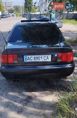 Седан Audi A6 1995 в 