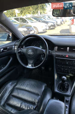 Седан Audi A6 2000 в 