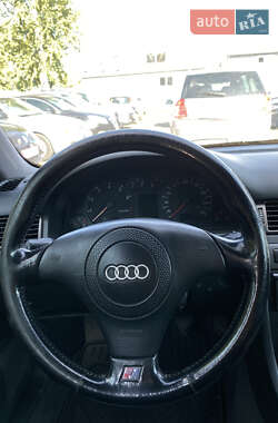 Седан Audi A6 2000 в 