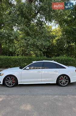 Седан Audi A6 2015 в 