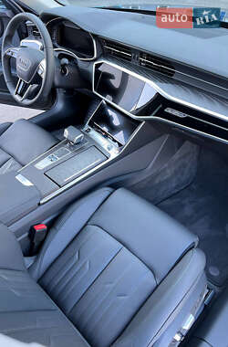 Седан Audi A6 2023 в 