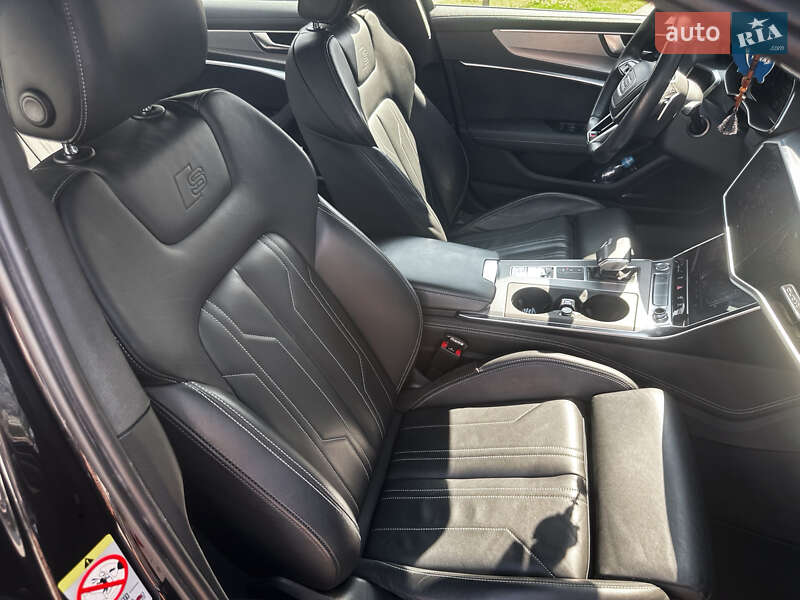 Седан Audi A6 2018 в Ужгороде