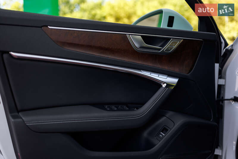 Седан Audi A6 2020 в Харькове