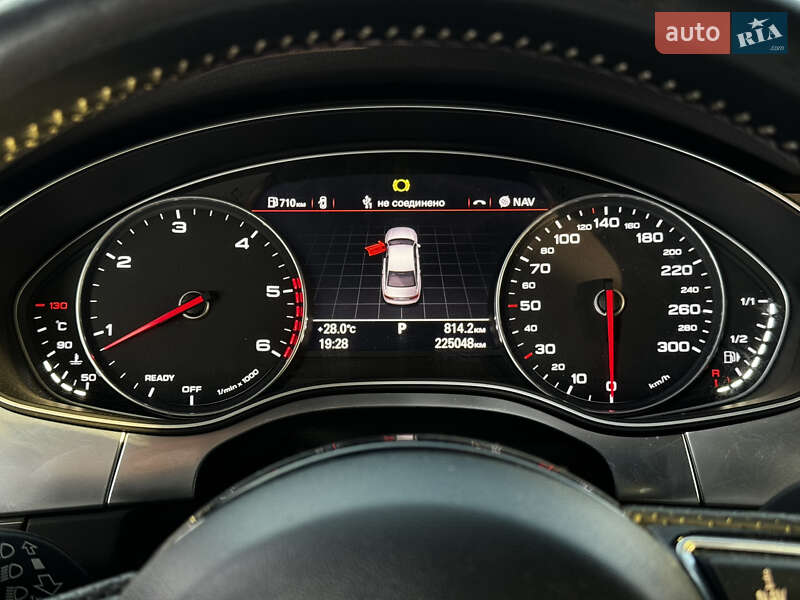 Седан Audi A6 2014 в Вишневом