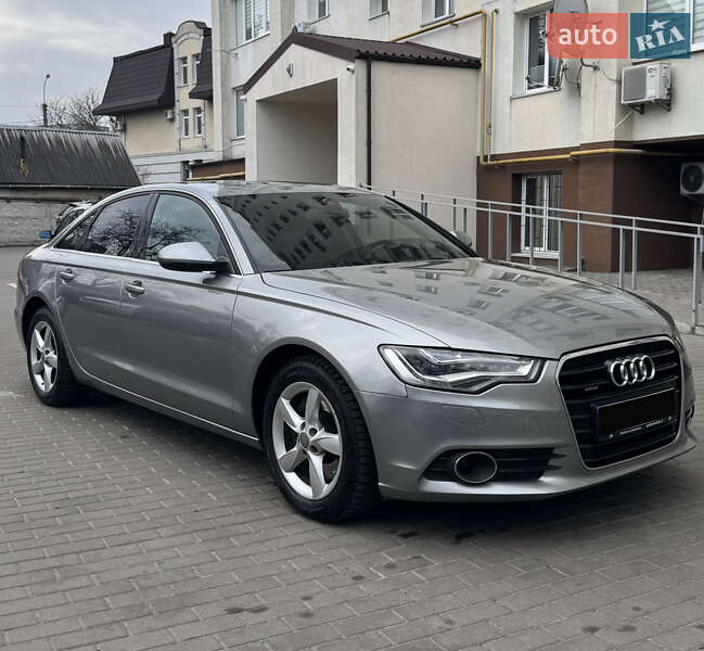 Седан Audi A6 2013 в Рівному