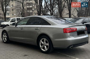 Седан Audi A6 2013 в 