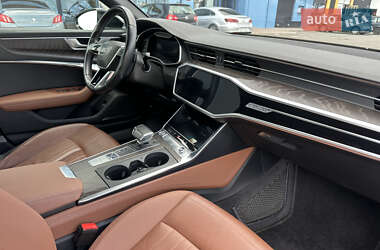 Седан Audi A6 2019 в 