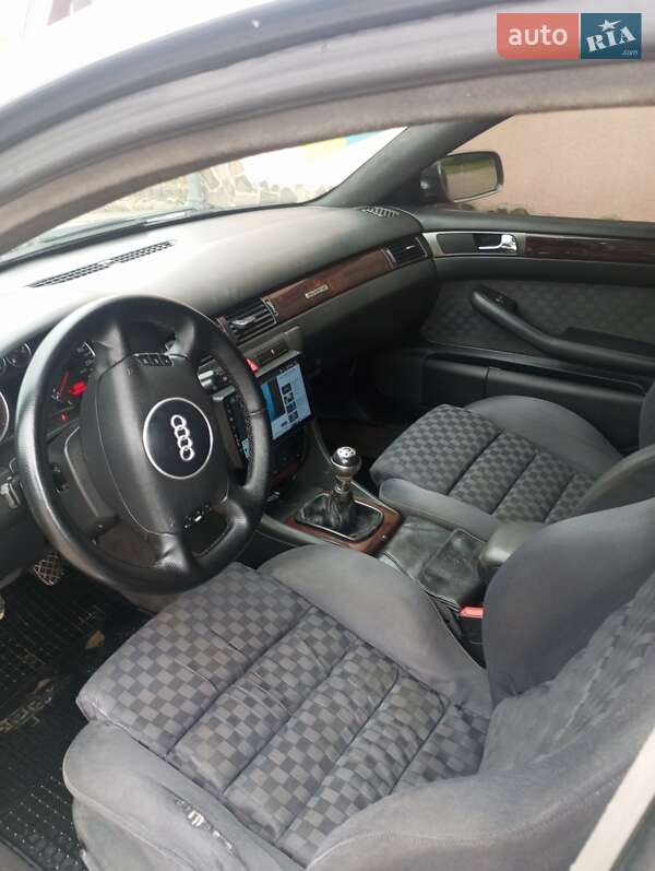 Седан Audi A6 2002 в Долине