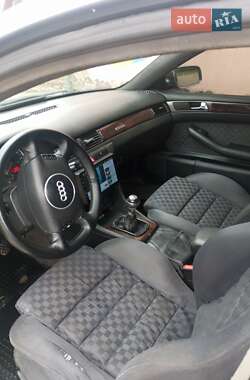 Седан Audi A6 2002 в 