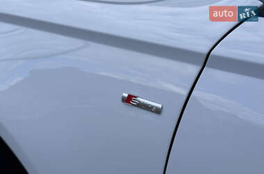 Седан Audi A6 2016 в 