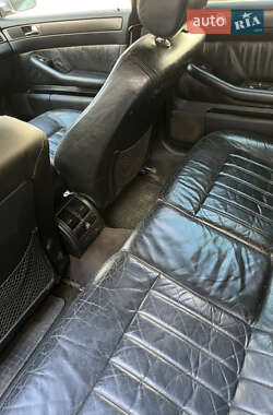 Универсал Audi A6 1998 в 
