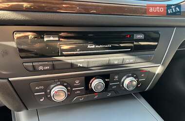 Седан Audi A6 2011 в 