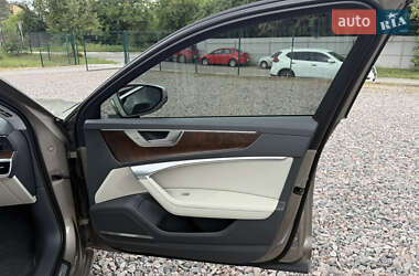 Седан Audi A6 2019 в 