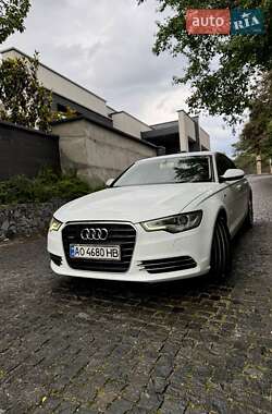 Седан Audi A6 2012 в 