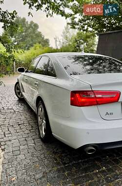 Седан Audi A6 2012 в 