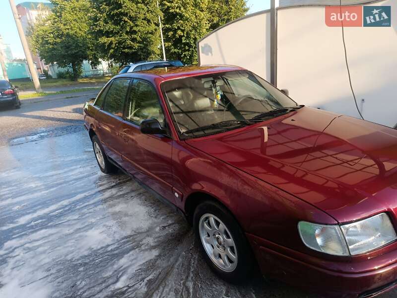 Седан Audi A6 1994 в Хмельницком