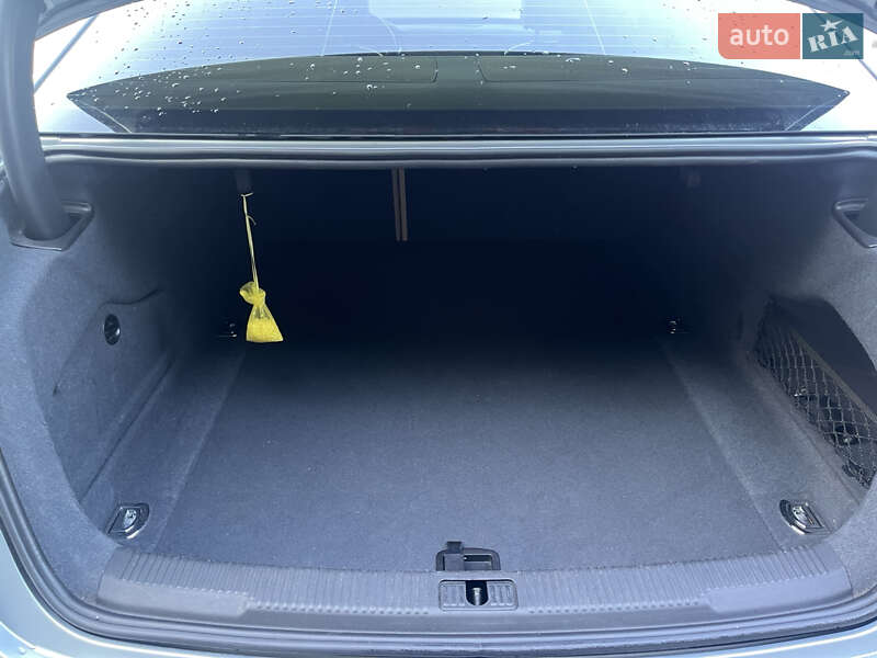 Седан Audi A6 2011 в Николаеве