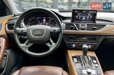 Седан Audi A6 2015 в 