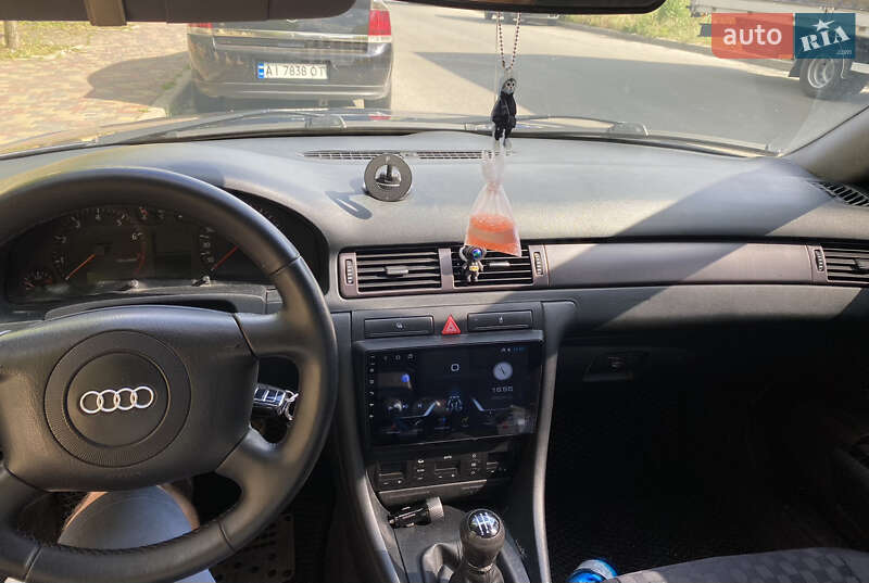 Седан Audi A6 2000 в Софиевской Борщаговке