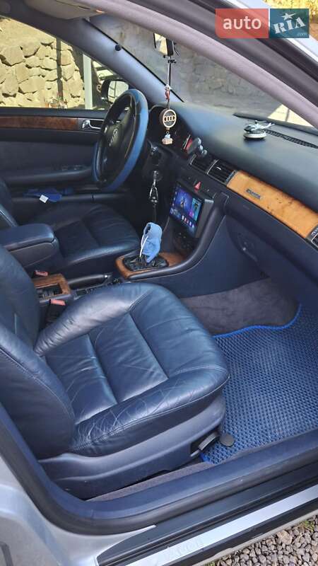 Седан Audi A6 1998 в Богуславе