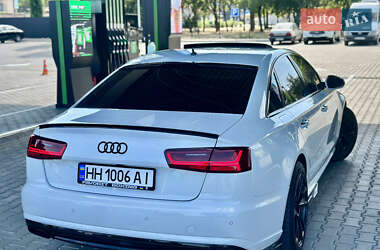 Седан Audi A6 2015 в 