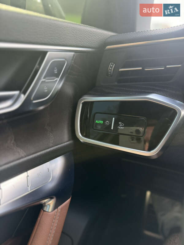 Седан Audi A6 2019 в Киеве