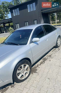 Седан Audi A6 2001 в 