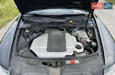 Седан Audi A6 2004 в 