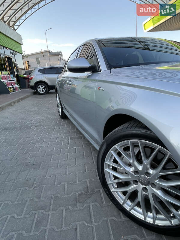 Седан Audi A6 2015 в Днепре