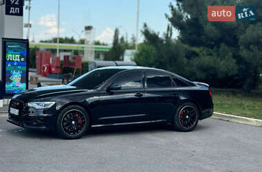 Седан Audi A6 2012 в 