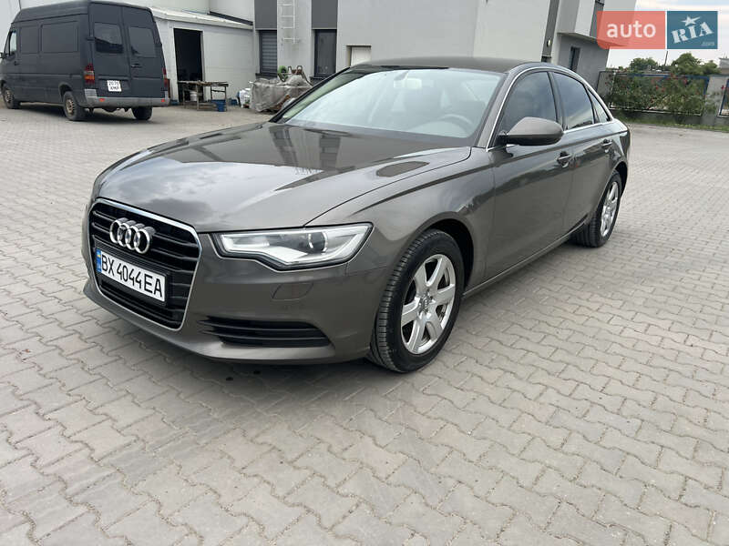 Седан Audi A6 2014 в 