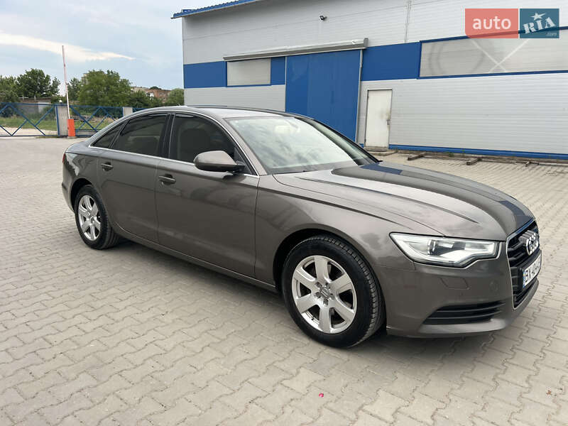 Седан Audi A6 2014 в Хмельницком