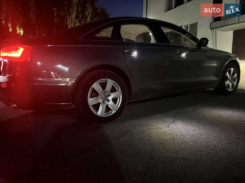 Седан Audi A6 2014 в Хмельницком