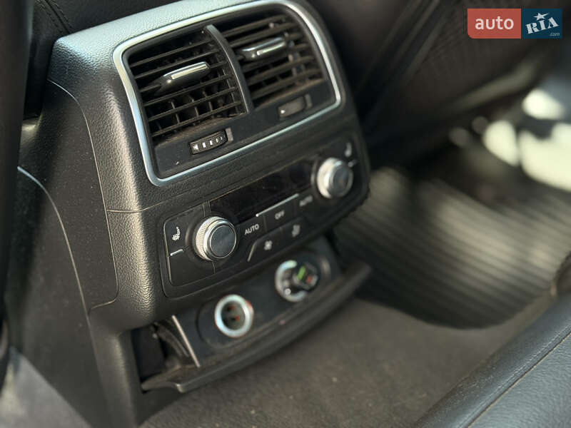 Седан Audi A6 2012 в Ивано-Франковске