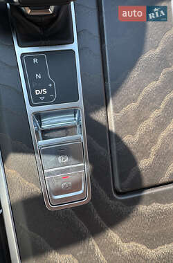 Седан Audi A6 2021 в 