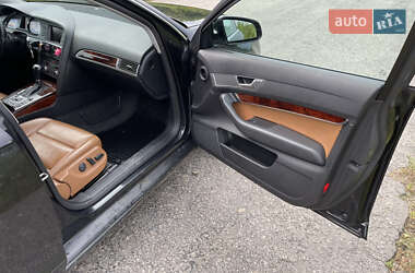 Седан Audi A6 2004 в 