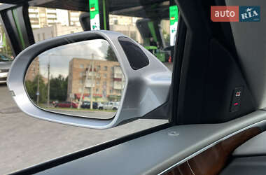 Седан Audi A6 2013 в 