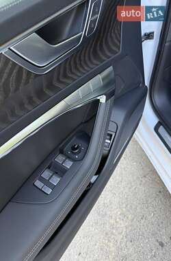 Седан Audi A6 2022 в 