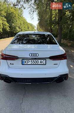 Седан Audi A6 2022 в 
