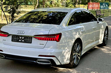 Седан Audi A6 2019 в 